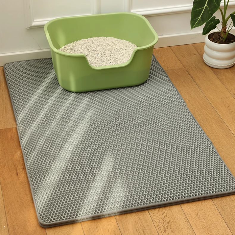 Hole-Style EVA Cat Litter Mat – Prevents Litter Spillage & Easy Cleaning